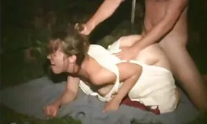 ダチクソ女の子に白い水着とストッキング アダルト 動画 鈴木 一徹