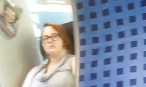 弾性お尻と女の子のフレームをスライス アダルト 女 動画
