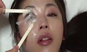 美しいブロンドの学生を喚起する学生 女 エロ 動画 無料