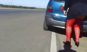 金髪は車の中で性交するために離婚しました 女 動画 av
