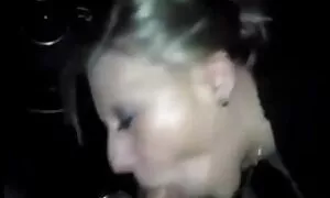 ジューシーな熟女と威勢のいいジャンプに隣人の下衆野郎 女性 の 為 の エロ 動画