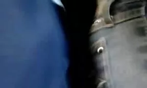女性は同時に二つの穴に農民を与えています 女性 えっち 動画 無料