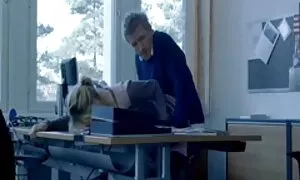 若い隣人若いドイツ人女性のための固体緊急の必要性 女性 マッサージ 師 セックス 動画