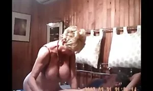 白い女の子の楽しい肛門性と黒人男性 エッチ 動画 女子