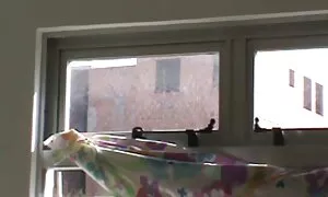 熱狂的な女の子パイパン膣ピアス 素人 女性 の セックス 動画